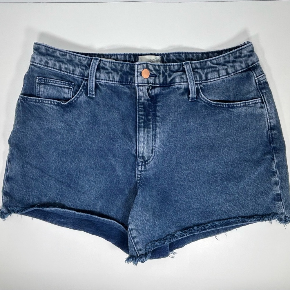 BUNDLE 2 Pairs Universal Thread Jean Shorts Size 12/31R - Picture 2 of 12